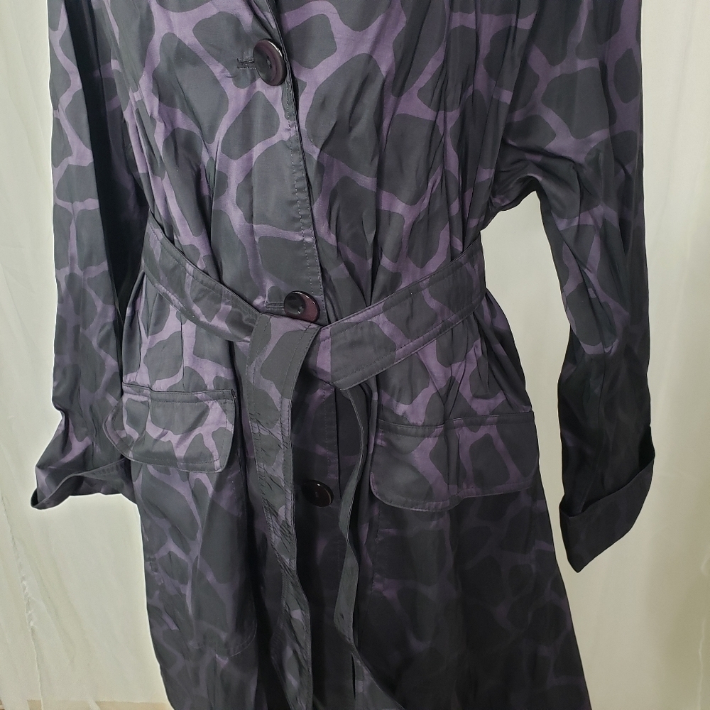 Mycra Pac Designer Wear purple black animal print lightweight packable jacket - Picture 4 of 10
